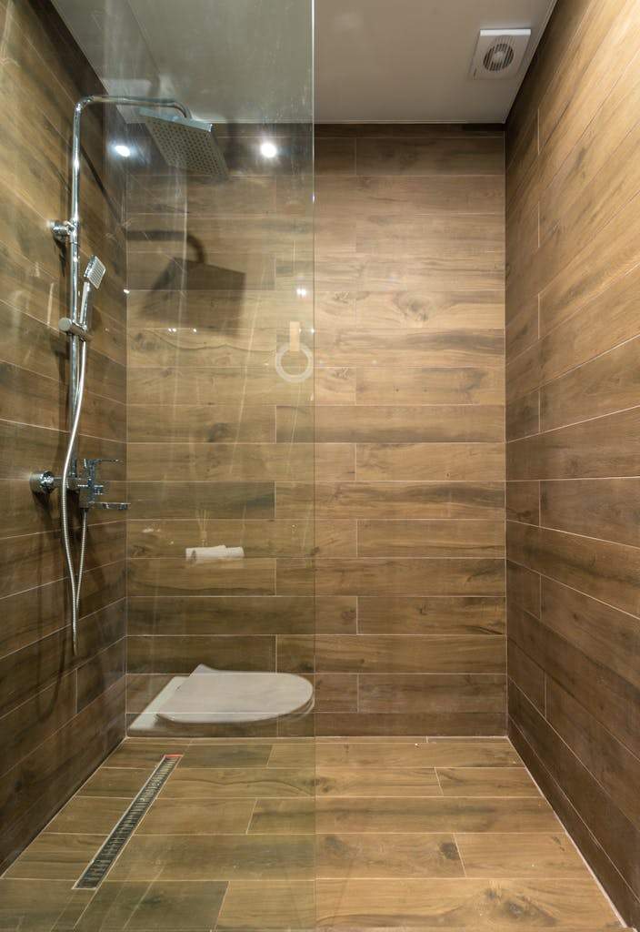 ADA roll in shower design